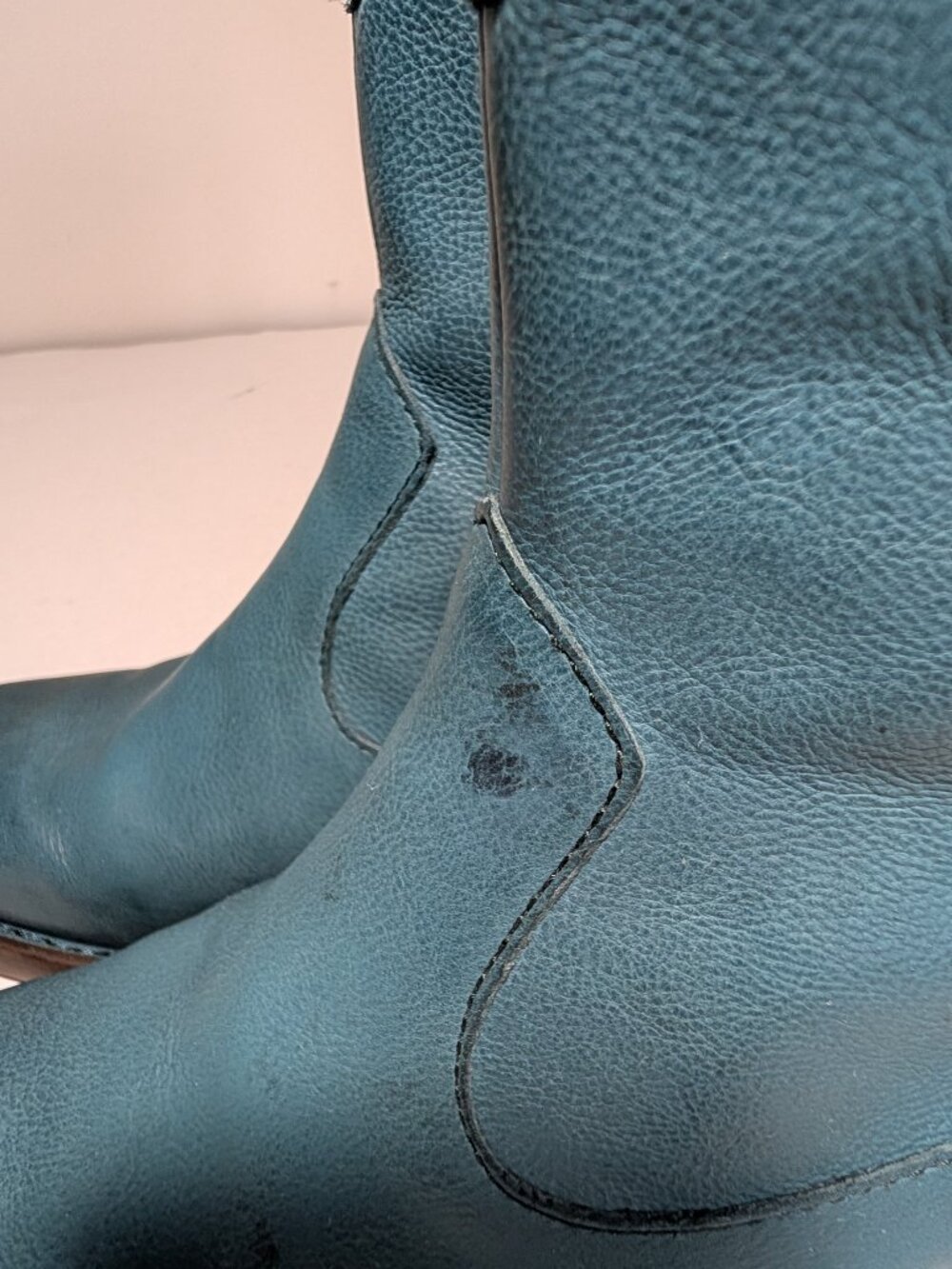 Born Wynd Distressed Leather Western Boots Size 7.5 Turquoise - Picture 12 of 12